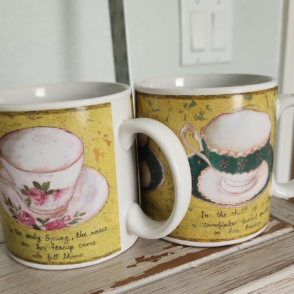 Sakura Yellow and Green Floral Mugs - Picture 4 of 8
